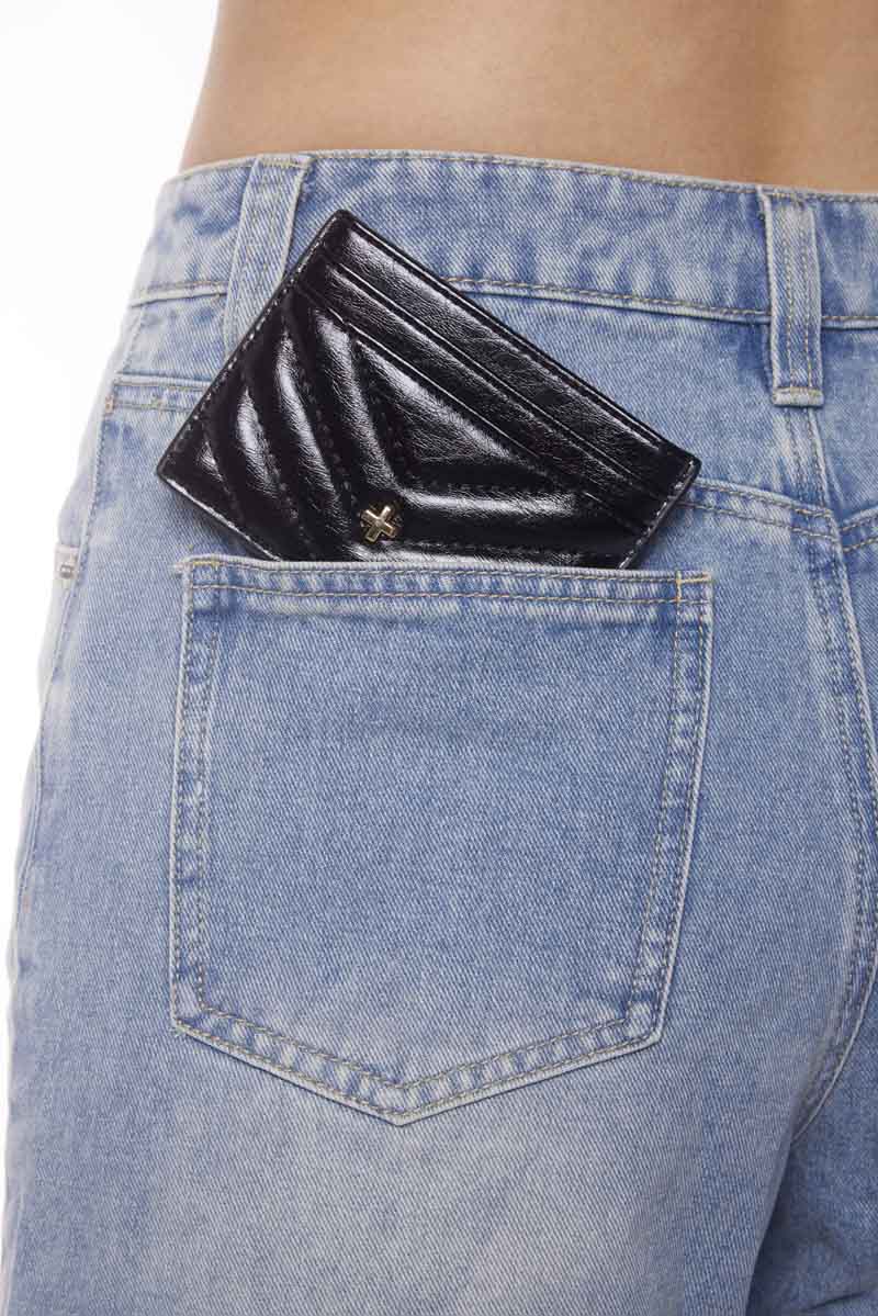 Izzy - Black Quilted Crinkle - Image 2
