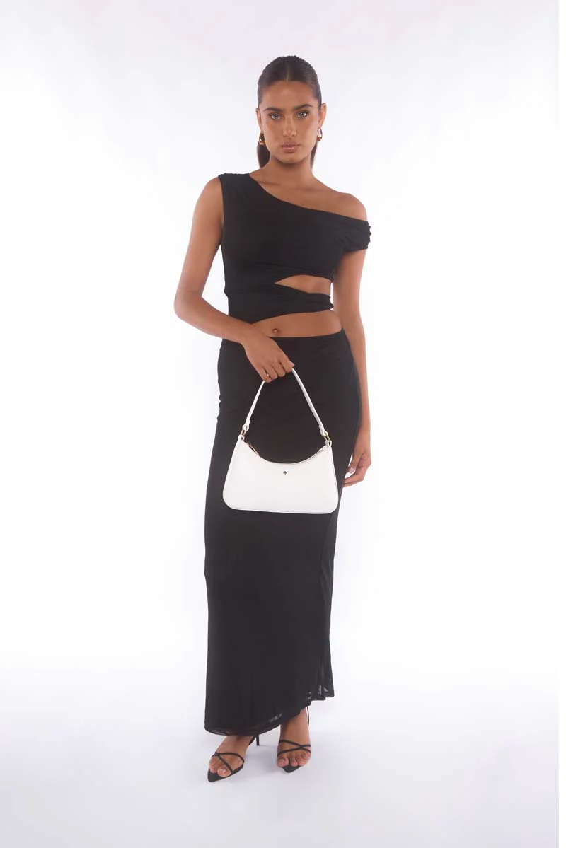 Josee - White - Image 5